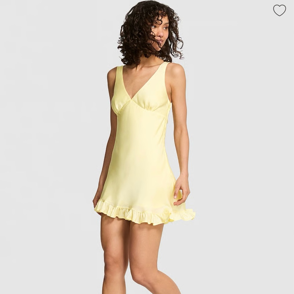 Victoria's Secret Yellow Summer Dress size Medium. See description for fit info!